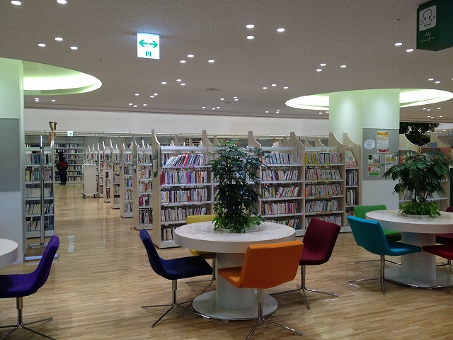 徳島市立図書館　ネットが便利